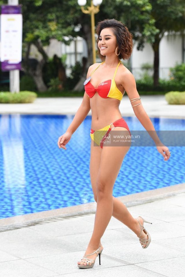 
Đại diện Hà Nội - Lê Thu Trang được H'Hen Niê đánh giá là người đẹp có hình thể chuẩn nhất trong cuộc thi năm nay. Cô cao 1m74, số đo ba vòng 88-63-96. 