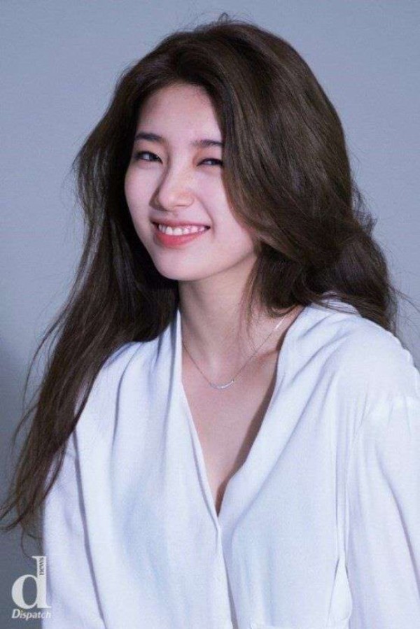 Những nữ thần tượng Hàn Quốc làm fan xiêu lòng vì nụ cười tỏa nắng