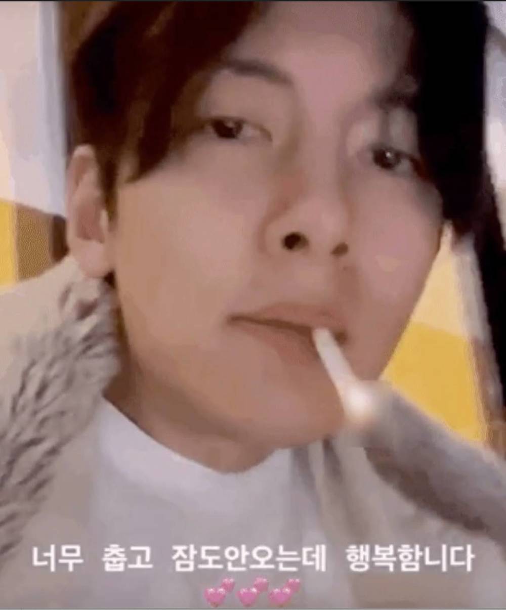 
Ji Chang Wook khiến fan sốc khi khoe hút thuốc.