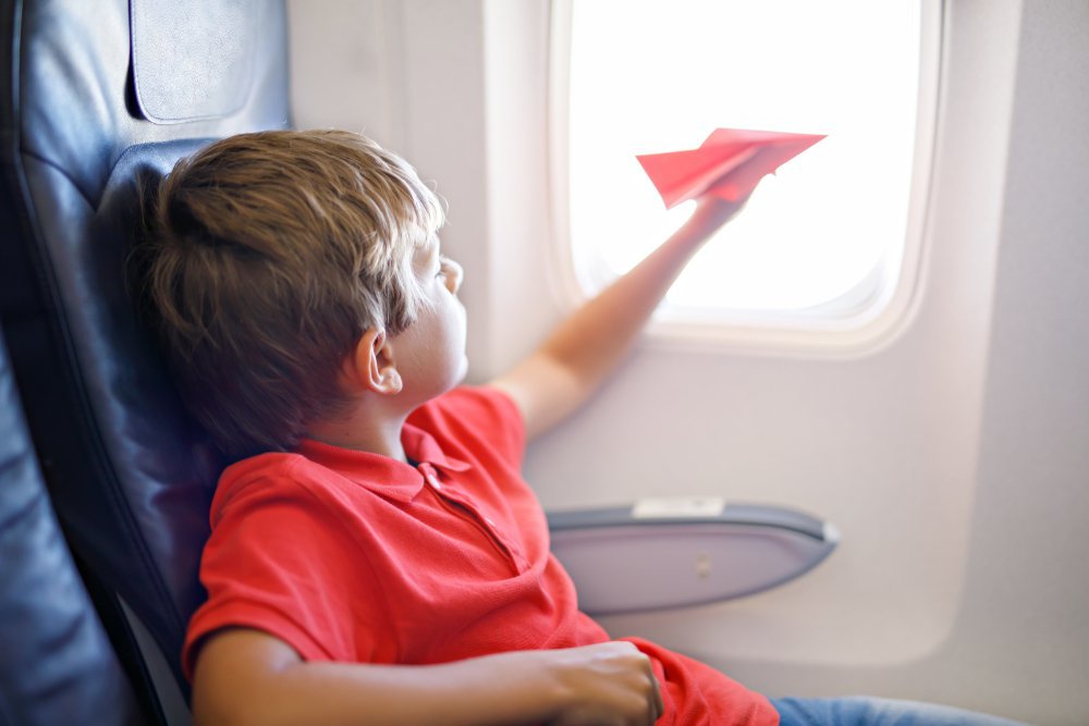 7 mẹo tránh ù tai khi đi máy bay