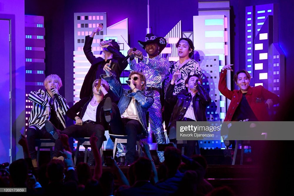  
BTS đã mang đến màn trình diễn vô cùng ấn tượng.(Ảnh: Getty Images).