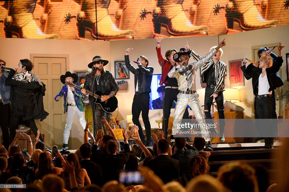  
Có thể nói cả nhóm đã gây ấn tượng quá lớn với khán giả thông qua Grammy 2020. (Ảnh: Getty Images).