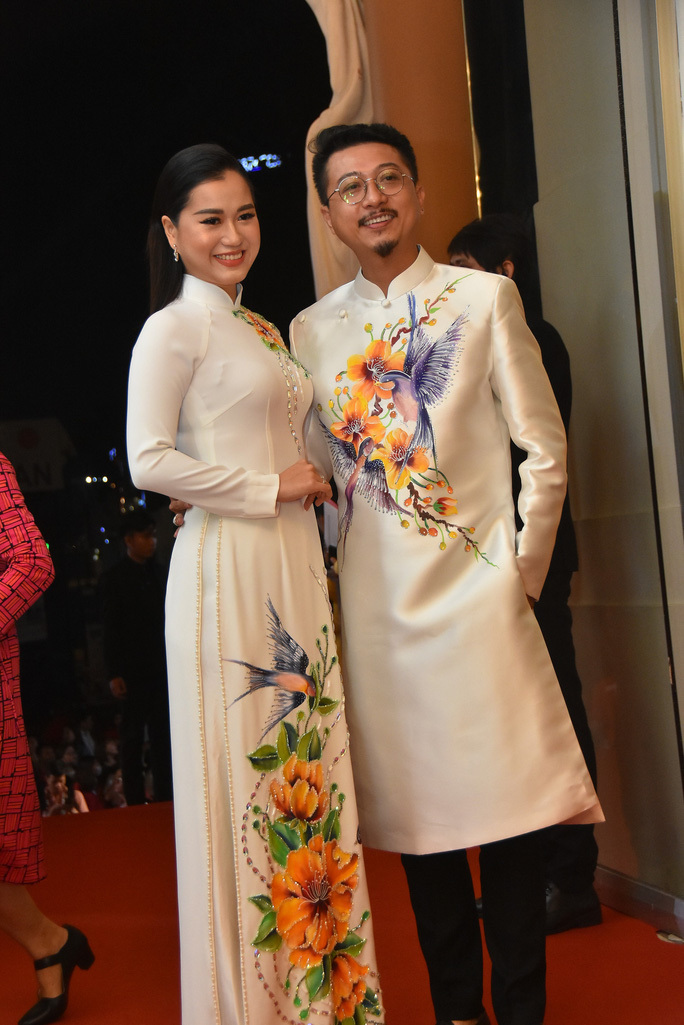  
Lâm Vỹ Dạ và chồng Hứa Minh Đạt