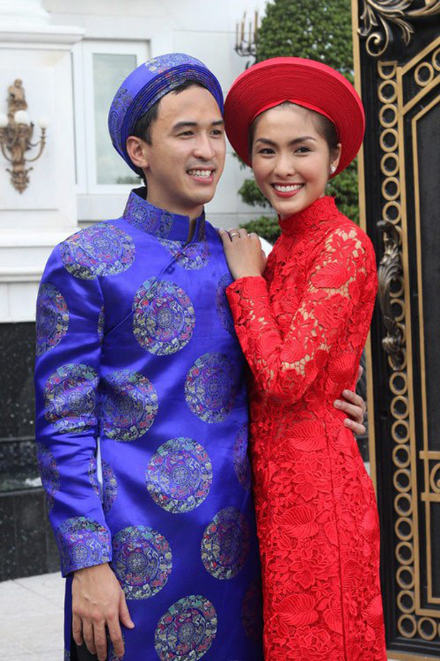 
Năm 2012, Louis Nguyễn mặc chiếc áo dài màu xanh đi đón dâu  - Tin sao Viet - Tin tuc sao Viet - Scandal sao Viet - Tin tuc cua Sao - Tin cua Sao