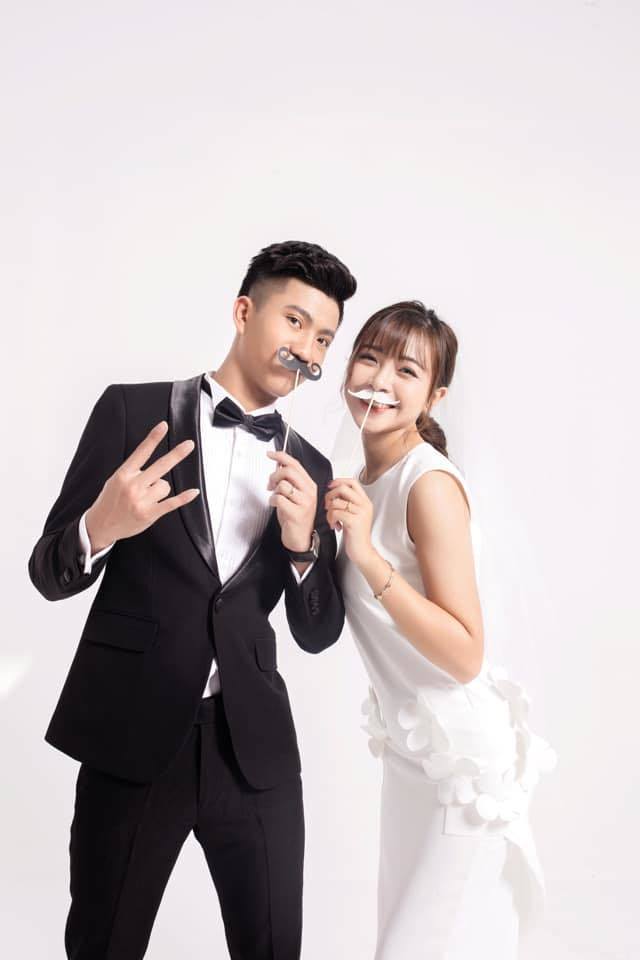  
Văn Đức và Nhật Linh tổ chức đám cưới vào ngày 30/1 (Ảnh: FBNV)