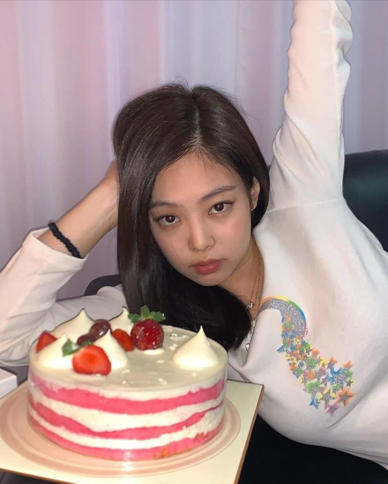  
Hình ảnh sinh nhật tuổi 24 đơn giản của Jennie. 