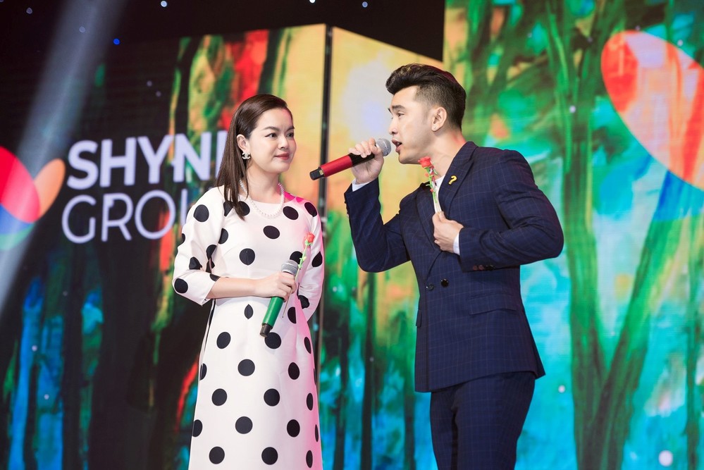 Shynh Shine Night 2019 - Phạm Quỳnh Anh bày tỏ ngưỡng mộ tình yêu founder Lê Thị Xuân