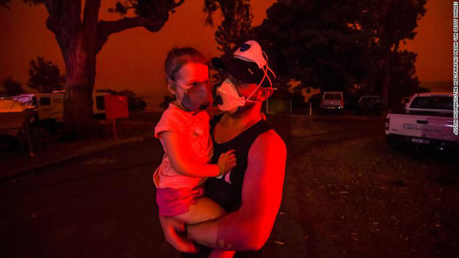 Cháy rừng kinh hoàng tại Úc, người dân như sống trong hoả ngục