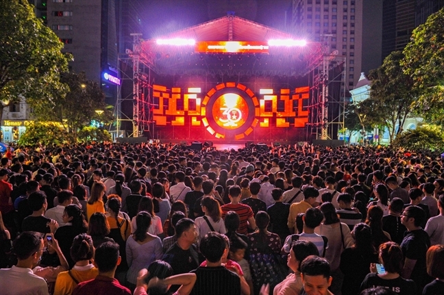  
TP. Hồ Chí Minh lần đầu tổ chức lễ hội âm nhạc mang tàm cỡ quốc tế.