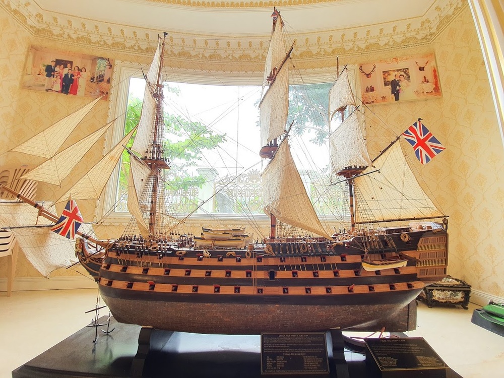  
Mô hình chiến hạm HMS Victory 1759 giá 250 triệu đồng.