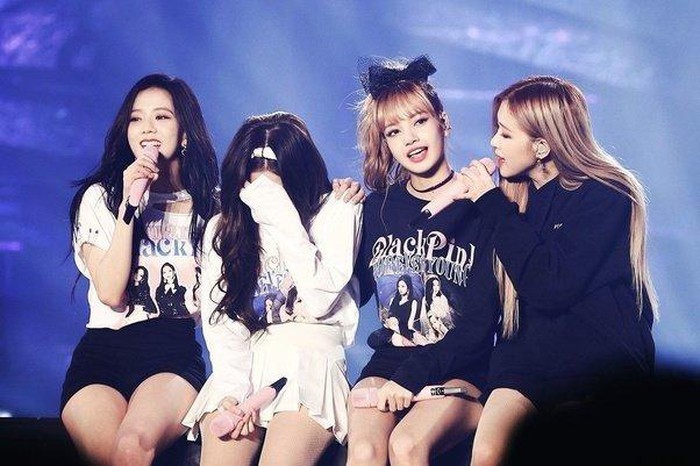 Fans lamented that Blackpink's tears were inevitable in the process of loving the group.  But sometimes it is also necessary to revisit these touching moments to feel more of the bond between fans and Blackpink.  Let's see and feel!