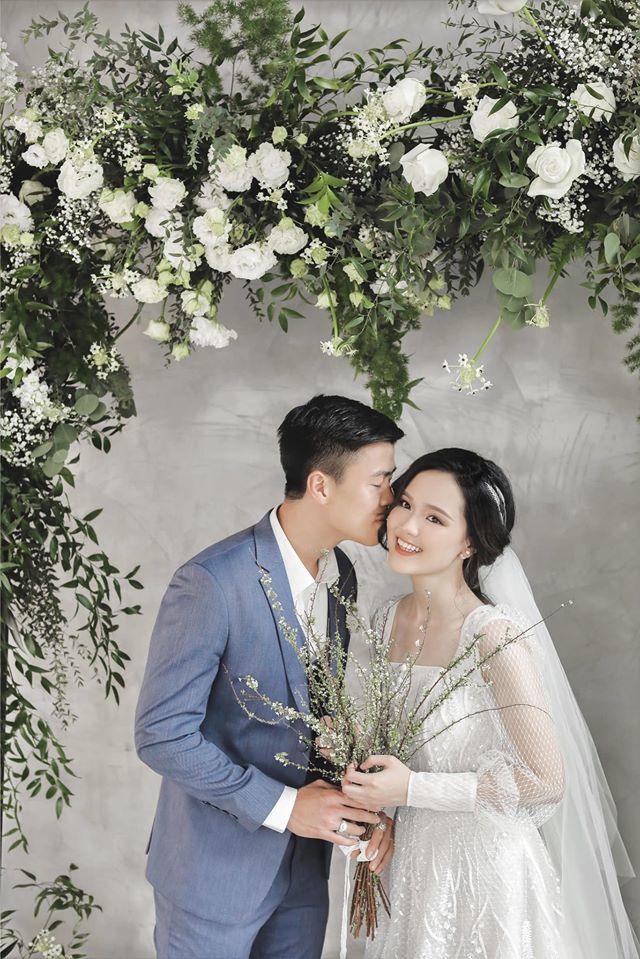  
Bộ ảnh cưới đẹp như cổ tích của Duy Mạnh - Quỳnh Anh. 