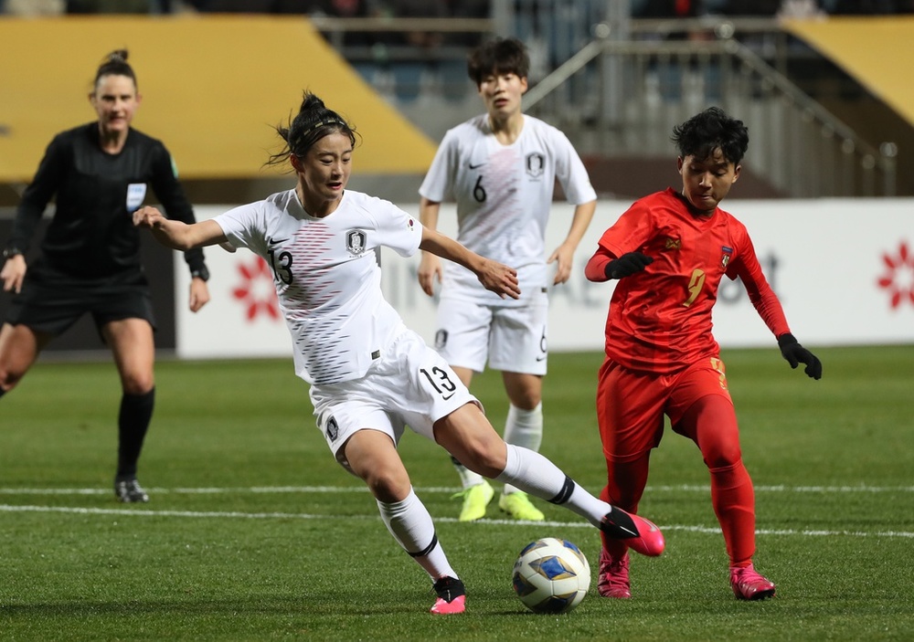  
Chênh lệch của tuyển nữ Việt Nam với các đội châu Á là khá lớn (Ảnh: AFC)