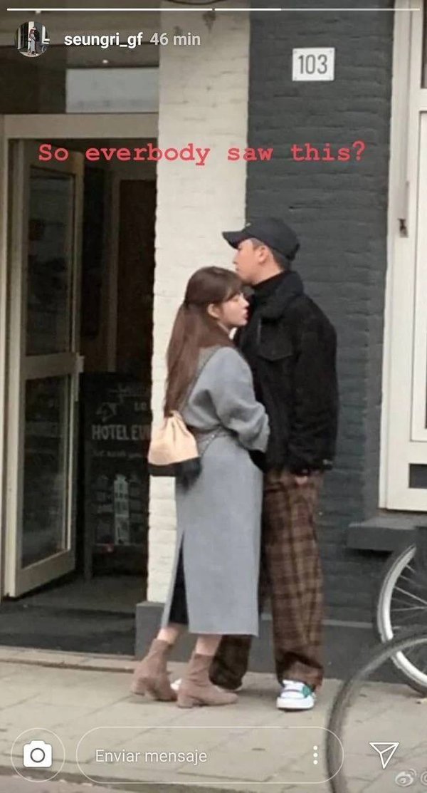 Netizen phát hiện Seungri được bạn gái tiễn đi trong ngày nhập ngũ