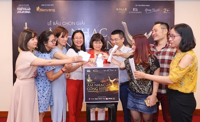  
Các nhà báo Hà Nội bỏ phiếu bầu chọn giải Âm nhạc Cống Hiến lần 14 - 2019.
