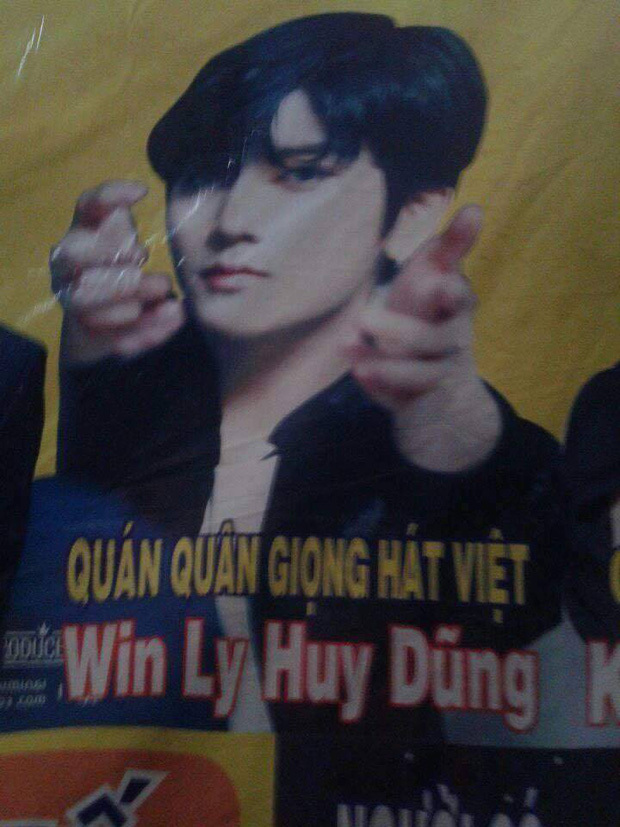  
Ren trốn anh em NU'EST sang Việt Nam thi Giọng Hát Việt, lại đổi tên thành Win Ly Huy Dũng. (Ảnh: Pinterest)