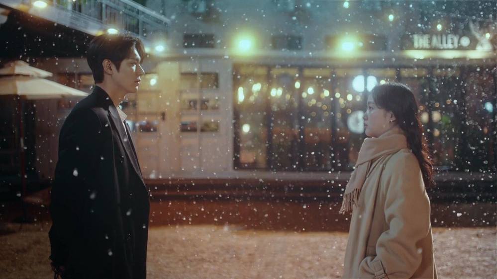  
Kim Go Eun “nên duyên” của nam tài tử “vạn người mê” Lee Min Ho trong tác phẩm mới. (Ảnh cắt từ clip)