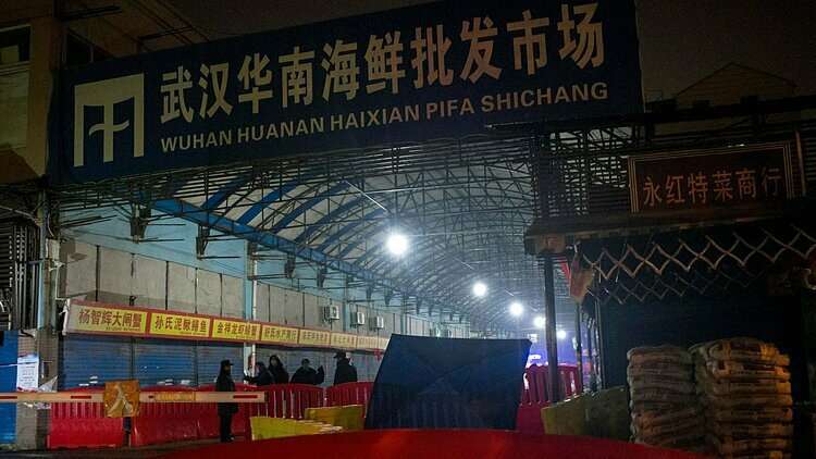  
Chợ hải sản Hoa Nam. (Nguồn ảnh: AFP)