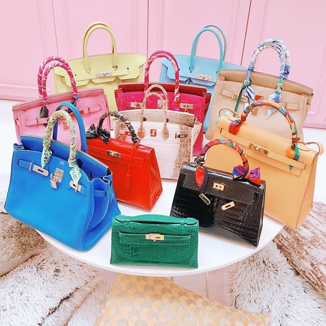  
Bộ sưu tập túi xách được Ngọc Trinh chia sẻ trên Instagram cá nhân. (Ảnh: Instagram nhân vật)