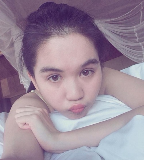  
Hình ảnh để mặt mộc khác của Ngọc Trinh, cô trông dễ thương và trẻ trung hơn hẳn. (Ảnh: Instagram) - Tin sao Viet - Tin tuc sao Viet - Scandal sao Viet - Tin tuc cua Sao - Tin cua Sao