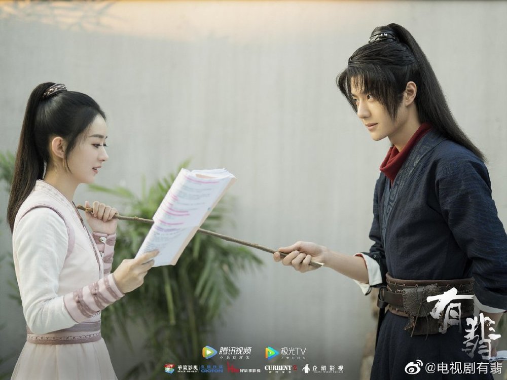  
Triệu Lệ Dĩnh và Vương Nhất Bác là nam nữ chính của Hữu Phỉ. (Ảnh: Weibo).