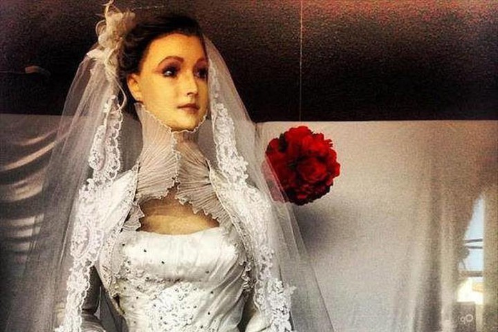  
La Pascualita vô cùng xinh đẹp trong bộ váy cô dâu. (Ảnh: Pinterest)