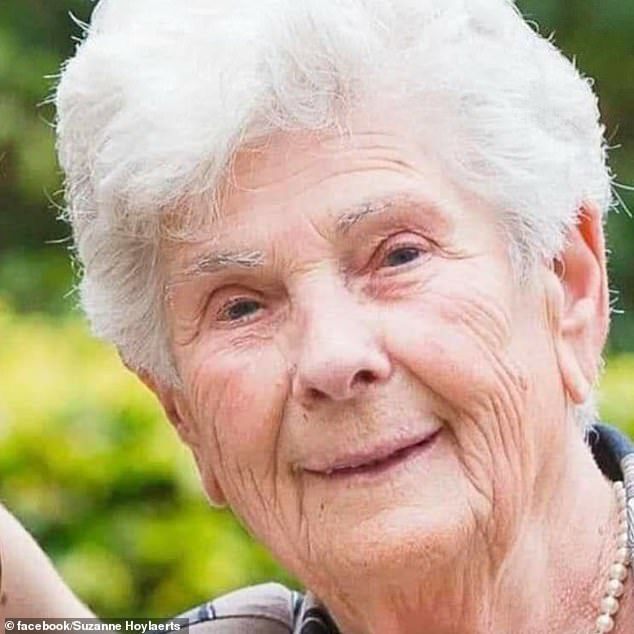  
Cụ bà Suzanne Hoylaerts 90 tuổi mất sau khi nhường máy thở cho bệnh nhân trẻ. (Ảnh: FBNV)