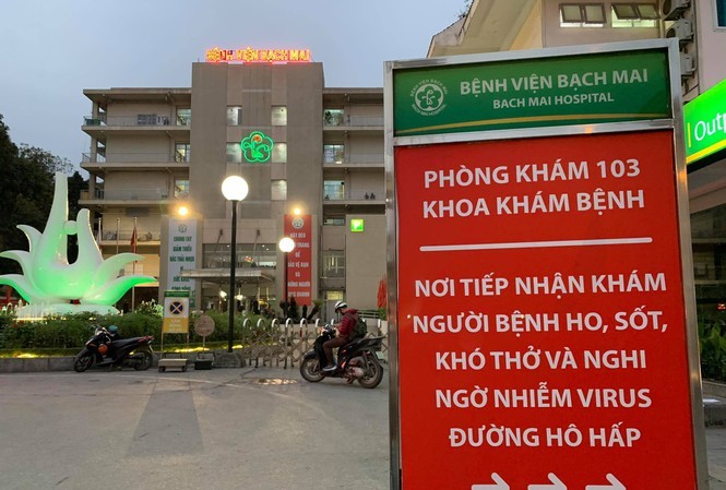  
Bệnh viện Bạch Mai hiện là "ổ dịch" lớn nhất cả nước (Ảnh: Người đưa tin)