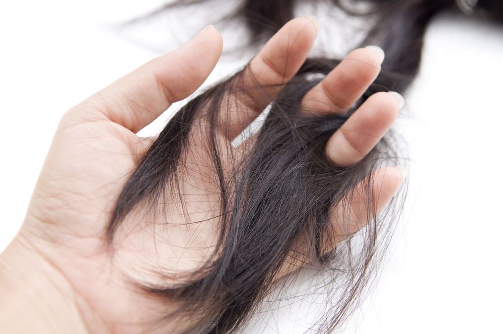  
Hội chứng thích ăn tóc thường xuất hiện khá nhiều triệu chứng như đau bụng, buồn nôn,... (Ảnh: Pinterest)