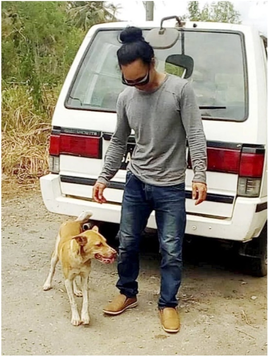  
Người đàn ông vẫn đang cách ly cùng chú chó Hachiko trong trang trại (Ảnh: SCMP)