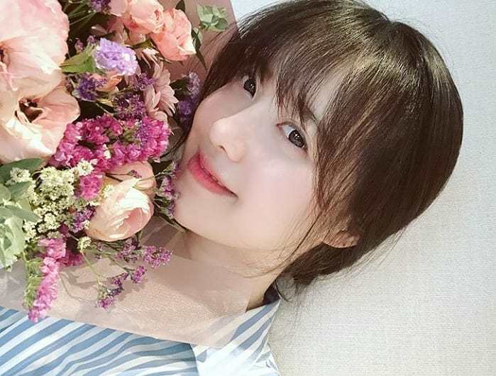  
Goo Hye Sun như một đóa hoa tươi mới, nhẹ nhàng đáng được nâng niu. Ảnh: Instagram