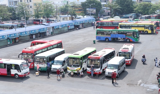 
Các tuyến xe khách ở Thành phố Hồ Chí Minh được hoạt động trở lại trong 1 tuần qua. (Ảnh: Tuổi Trẻ)