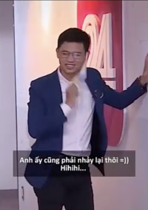  
Người mở màn cho "vựa muối" cây nhà lá vườn VTV có lẽ chính là BTV Việt Hoàng. (Ảnh: Chụp màn hình)
