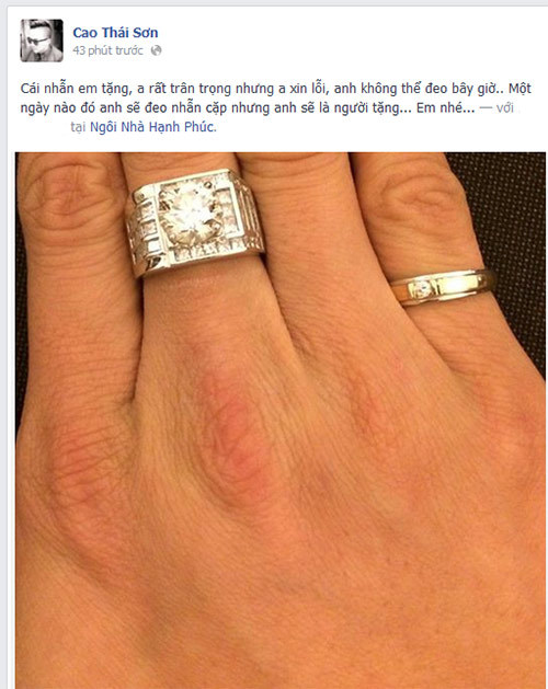  
Cao Thái Sơn từng khoe chiếc nhẫn kim cương này vào năm 2013 (Ảnh FBNV). - Tin sao Viet - Tin tuc sao Viet - Scandal sao Viet - Tin tuc cua Sao - Tin cua Sao