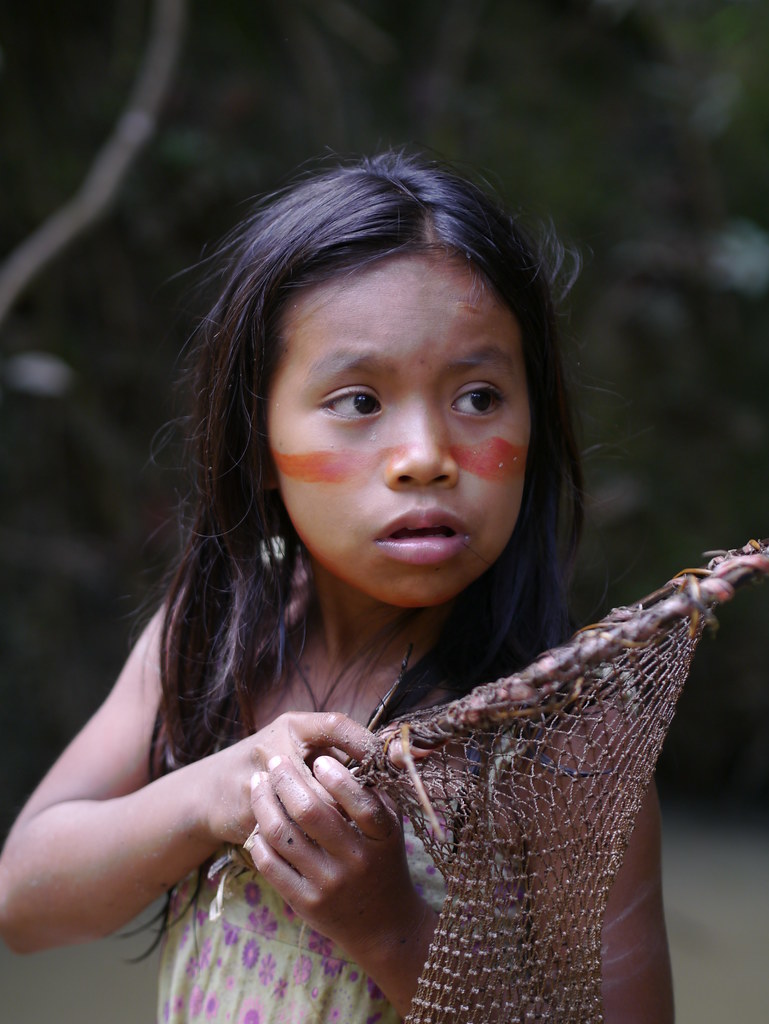  
Đánh dấu sơn đỏ để bảo vệ trẻ em trong bộ tộc. (Nguồn: Flickr)