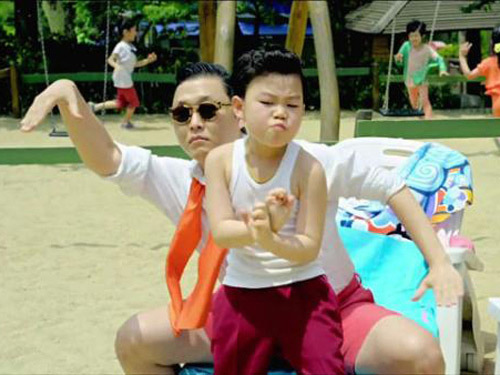  
Cùng với độ hot của Gangnam Style, Hwang Min Woo cũng nhận được nhiều sự quan tâm. (Ảnh: Chụp màn hình)