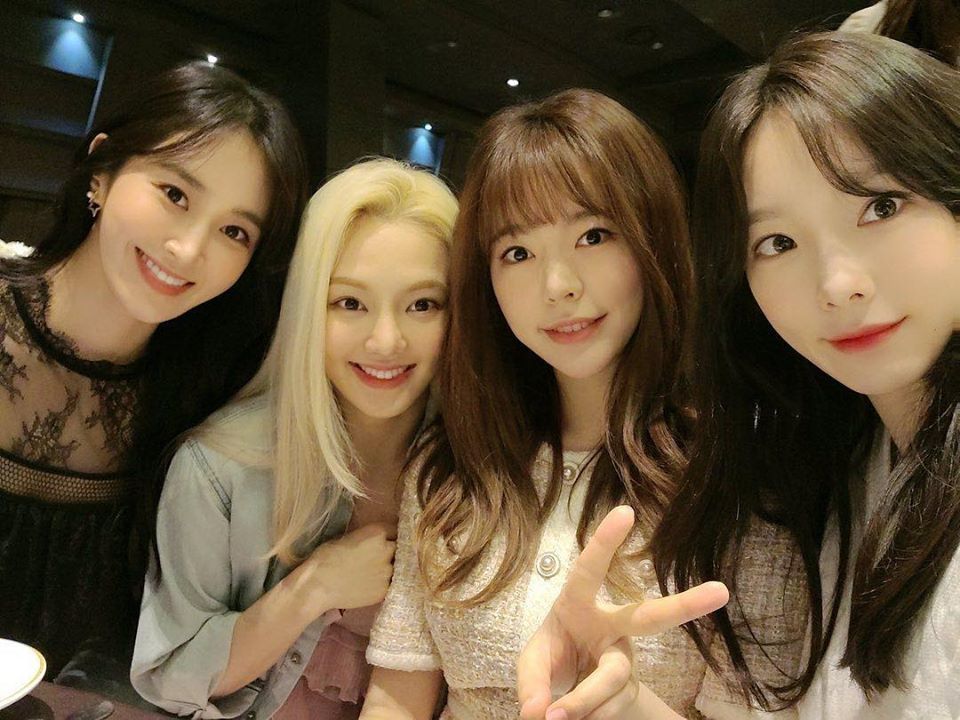  
4 thành viên SNSD nhí nhố được Yuri đăng tải (Ảnh: IG Yuri).