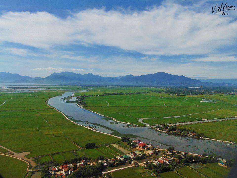 Sông Hương Huế  Khám phá vẻ đẹp thơ mộng của Kinh Thành Huế