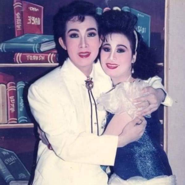  Bộ ảnh cặp đôi Song Linh gây chú ý CĐM với lối trang điểm độc lạ - Tin sao Viet - Tin tuc sao Viet - Scandal sao Viet - Tin tuc cua Sao - Tin cua Sao