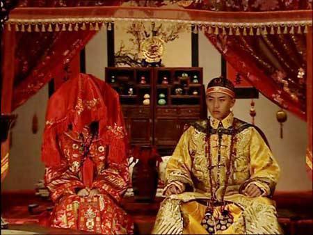   
Trước khi thành thân, các hoàng đế Trung Hoa đều đã được hướng dẫn về chuyện "yêu".(Ảnh minh họa: Sohu)