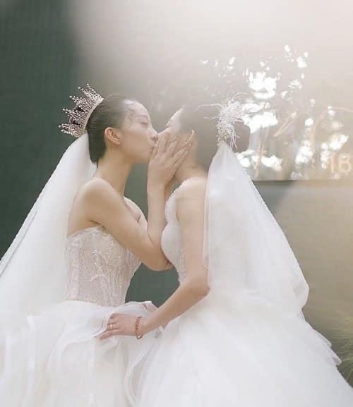  
Sự dũng cảm công khai mối quan hệ và tổ chức hôn lễ đã giúp họ trở thành nguồn cảm hứng bất tận với cộng đồng LGBT tại Trung Quốc. (Ảnh: Sohu)