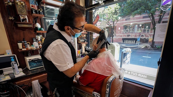  
Được biết giá cắt tóc ở New York lên tới hơn 20 triệu đồng. (Ảnh: Reuters)