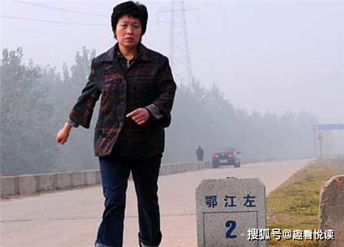 Bà Trần quyết tâm chạy bộ để giảm cân (Ảnh: China Daily)