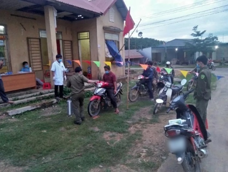  
Chốt cách ly bệnh bạch hầu ở xã Quảng Hòa, huyện Đắk Glong, tỉnh Đắk Nông (Ảnh: Người Lao động)