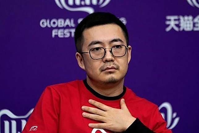  
Dân mạng nghi ngờ chủ tịch Taobao - Tưởng Phàm có liên quan đến việc mạng xã hội Weibo bị "chỉnh đốn". (Ảnh: Sina)