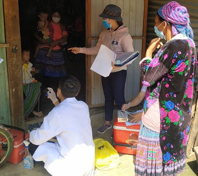 Ngành y tế tỉnh Đắk Nông đã cách ly, điều trị dự phòng cho hơn 1.200 người dân (Ảnh: Người lao động)