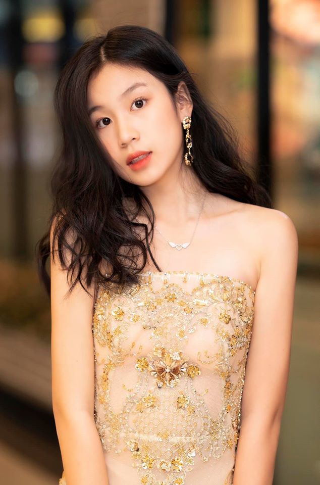  
Con gái Lưu Thiên Hương vừa tròn 15 tuổi. (Ảnh: FBNV)