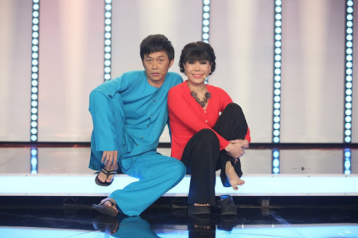  
Cùng với Hoài Linh, Việt Hương xuất hiện dày đặc khắp các gameshow. (Ảnh: HTV)