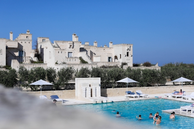  
 Khu nghỉ dưỡng Borgo Egnazia có bể bơi siêu "khổng lồ" (Ảnh: borgoegnazia.com)