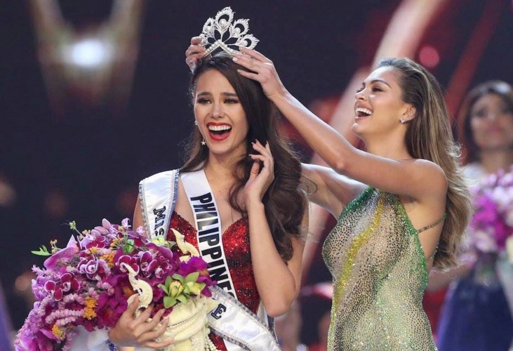  
Nhiều người đều có suy nghĩ rằng những màn đăng quang Hoa hậu đều sẽ xúc động như thế này. Ảnh: Miss Universe